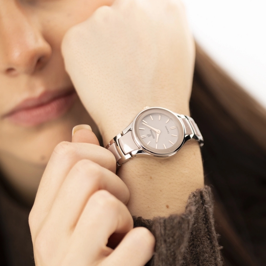 FESTINA Keramik 30,5 mm Damenuhr
