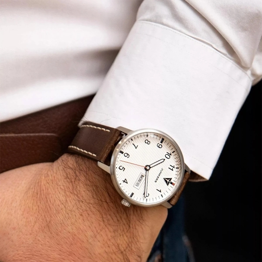 JUNKERS Eurasia Day-Date Uhr 42 mm Herrenuhr