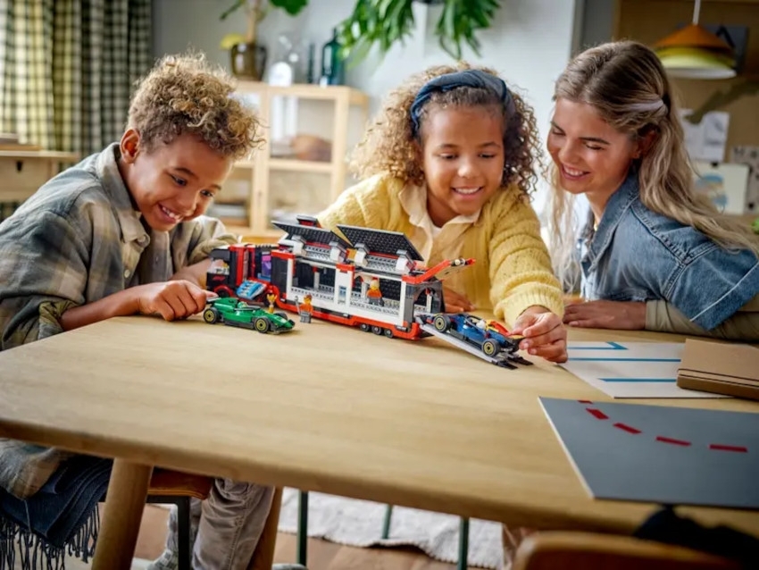 LEGO City Formula 1 F1 Transporter mit Rennautos